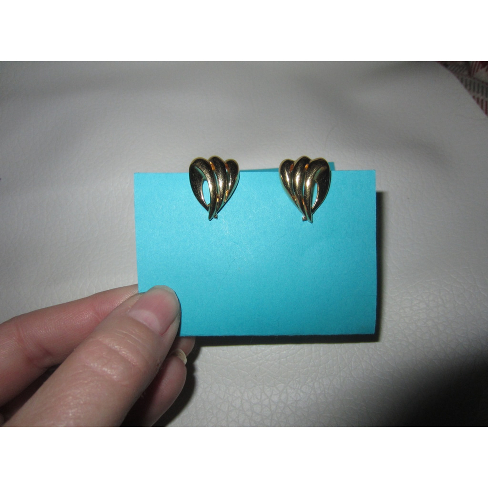 Vintage Monet Gold Tone Heart Clip On Earrings